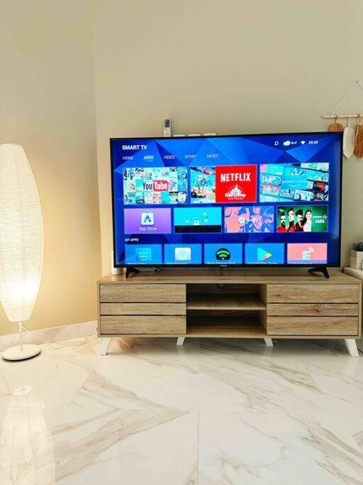 Apartment ستوديو أنيق وفاخر ، مدخل جانبي C1 *